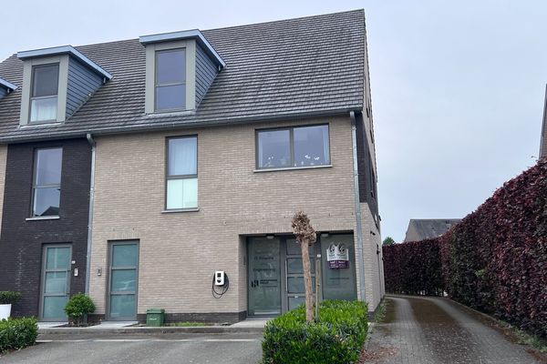 Estate main image