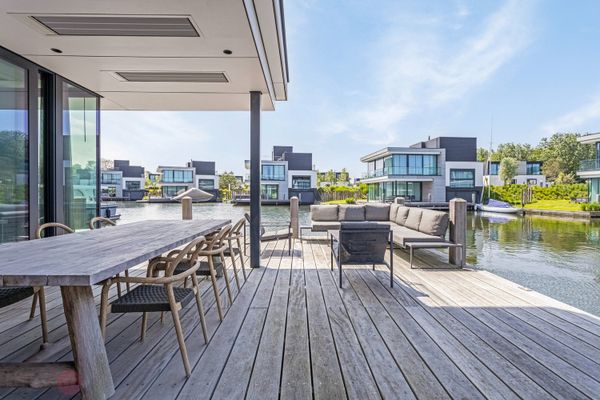 Villa
                            te koop in Arnemuiden