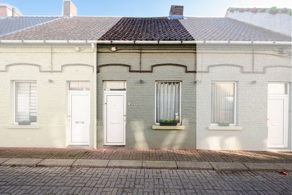 Huis
                                te koop
                                in Eeklo