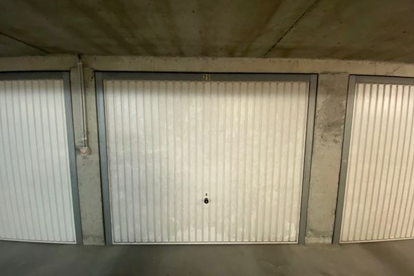 Garage
                            a vendre in Sint-Idesbald
