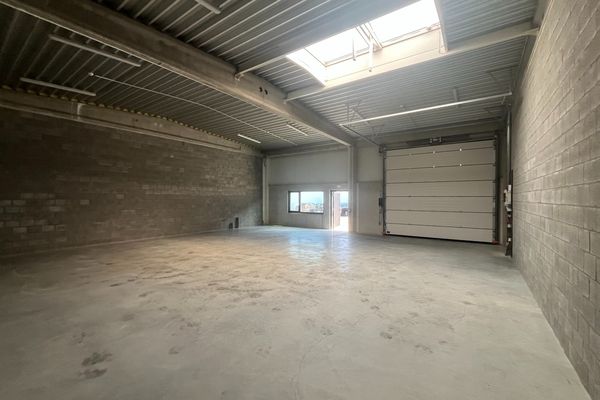 Industrieel te huur / Hasselt