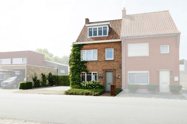Huis
                                te koop
                                in Maldegem