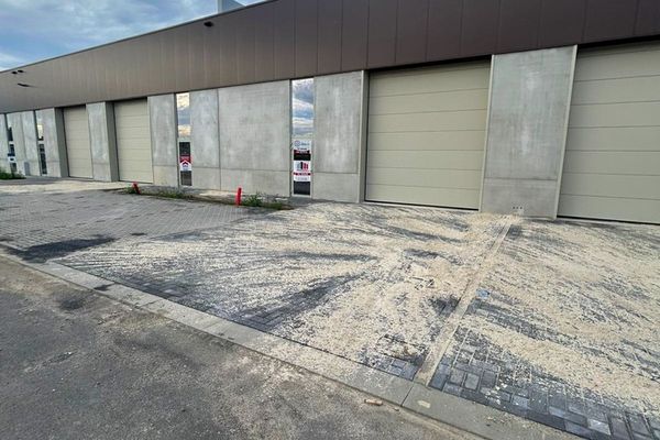 Industrieel
                                te huur
                                in Halen