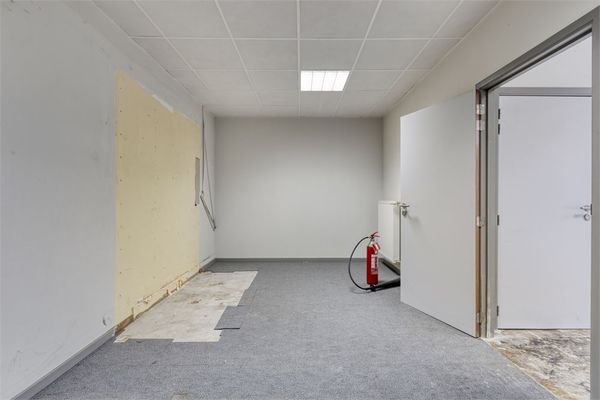 Commercial a louer / Tongres