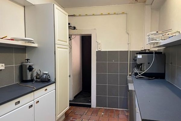 Commercieel te koop / Maaseik
