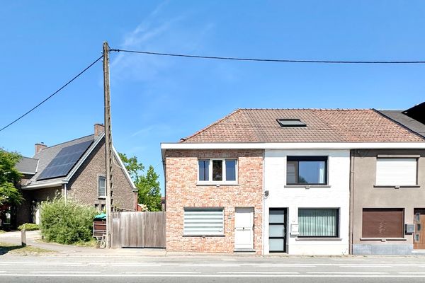 Huis
                            verkocht in Sint-Eloois-Vijve