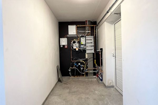 Commercieel verhuurd / Paal