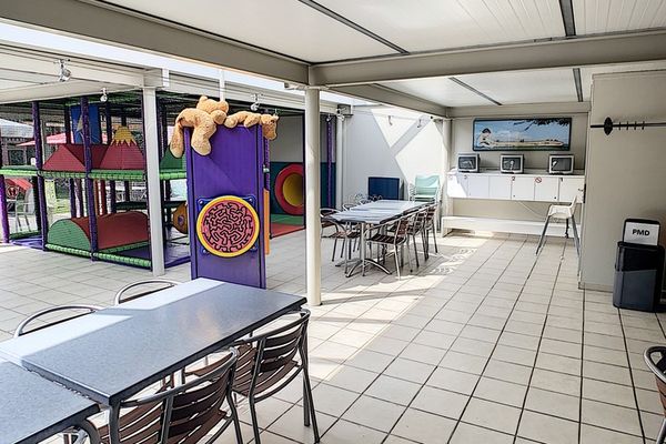 Commercieel te koop / Koersel