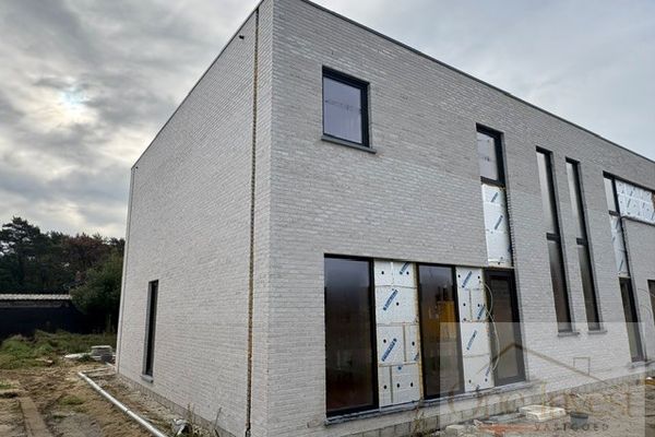 Eengezinswoning
                            te koop in Eksel