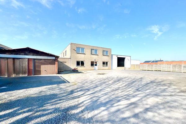 Magazijn
                            te koop in Vichte