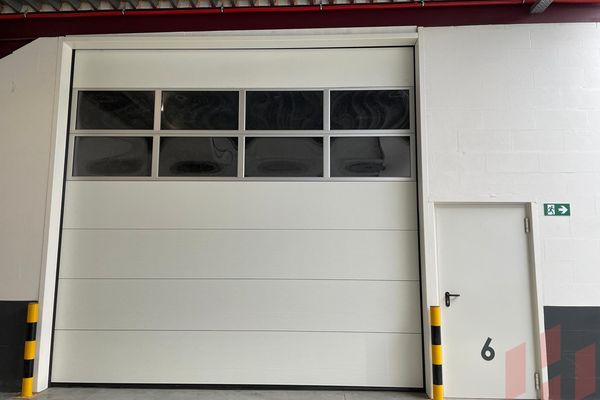 Industrieel
                                te huur
                                in Maasmechelen