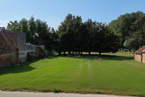 Bouwgrond
                            te koop in Denderbelle