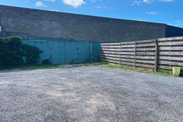 Commercieel te koop / Sint-Truiden