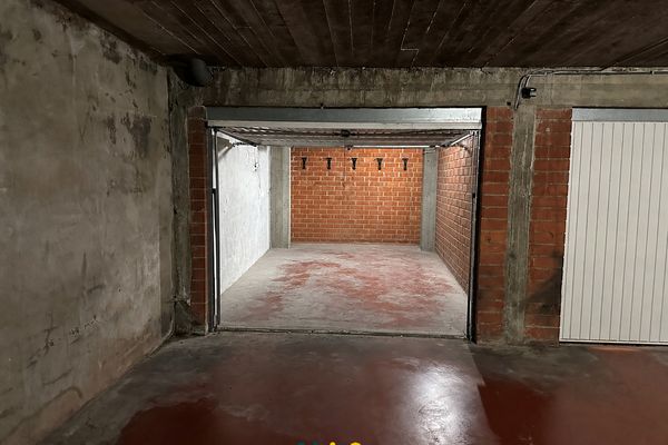 Garage
                                a vendre
                                in Gand