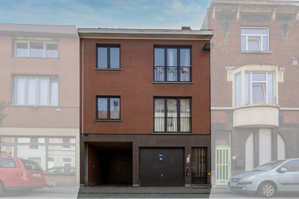 Appartementsgebouw
                            te koop in Sint-Amandsberg