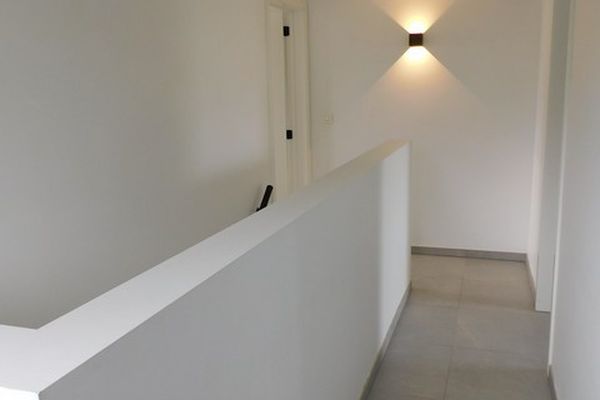 Huis te huur / Paal