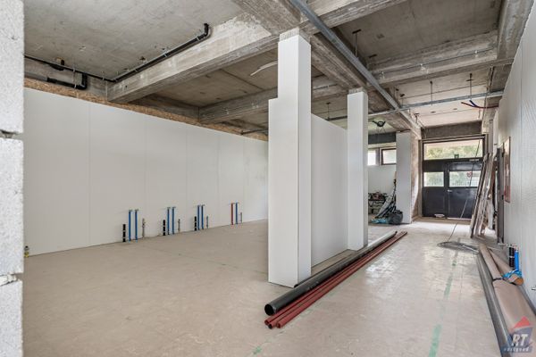 Commercieel te koop / Wellen