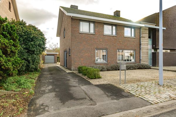 Huis
                                verkocht
                                in Tielt