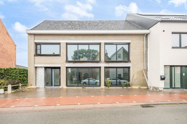 Handelspand met woonst in Nieuwrode