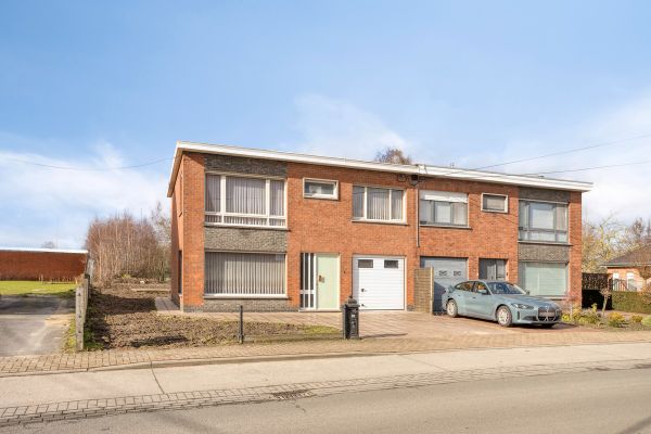 Huis
                                te koop
                                in Kortemark