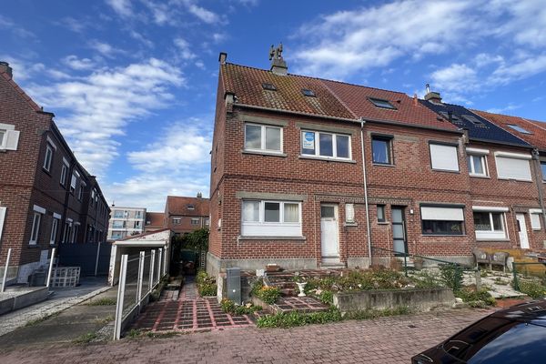 House
                                for sale
                                in Oostende
