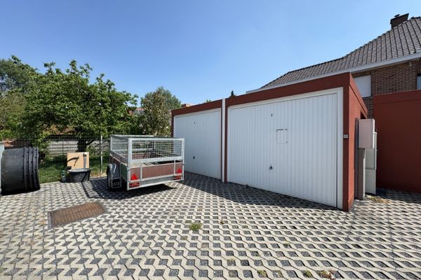 Garage
                            te koop in Bavikhove