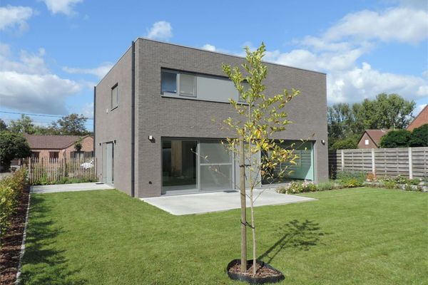 Huis verhuurd / Paal