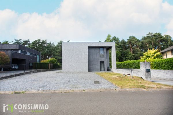 Estate main image