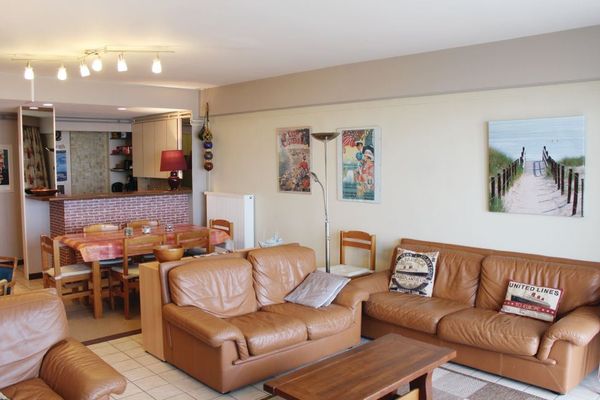 App 3+ slaapkamers
                            te huur in Oostende