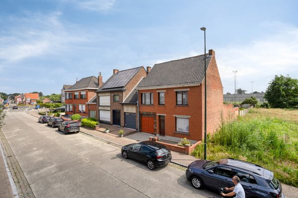Huis
                                te koop
                                in Torhout