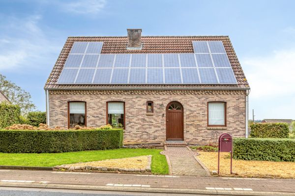 
                                        Huis
                                        te koop
                                        in Bekkevoort
                                    