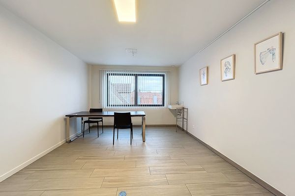 Commercieel
                                te huur
                                in Adegem