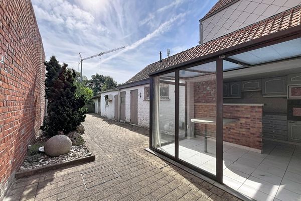 Huis
                                te koop
                                in Maldegem