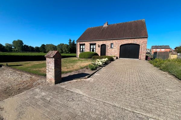 Estate main image