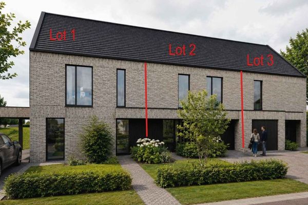 Huis
                                te koop
                                in Beveren-Leie