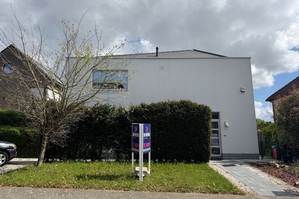 Huis
                                te koop
                                in Halle
