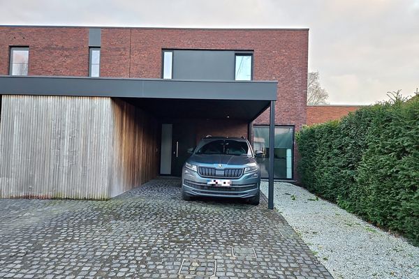 Huis
                                verhuurd
                                in Maldegem