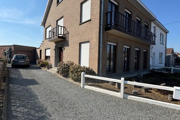 Huis
                                te koop
                                in Lennik