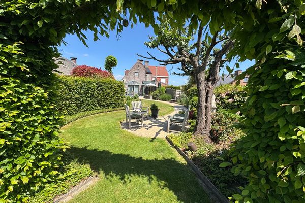 Huis
                                te koop
                                in Pajottegem