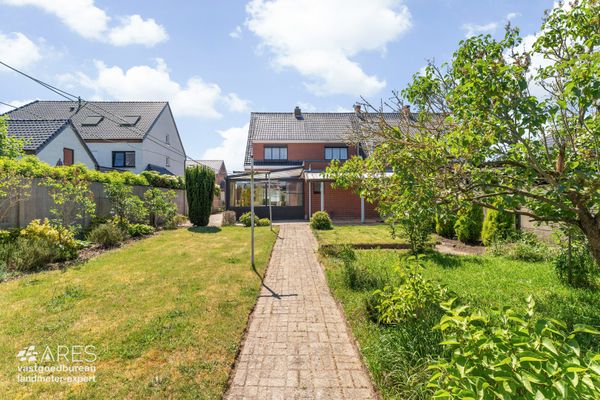Huis
                            te koop in Vosselaar