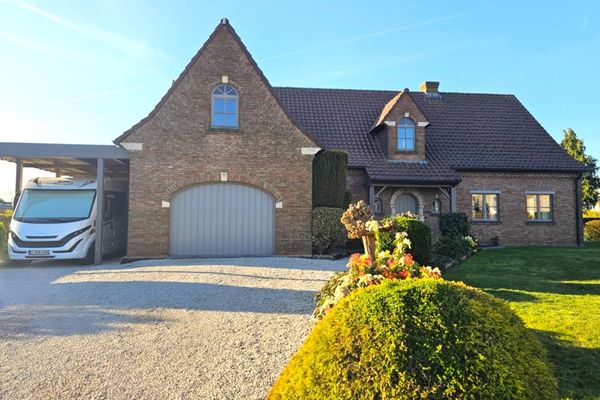 estate img