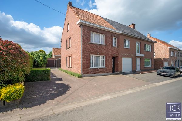 Huis  in Waregem