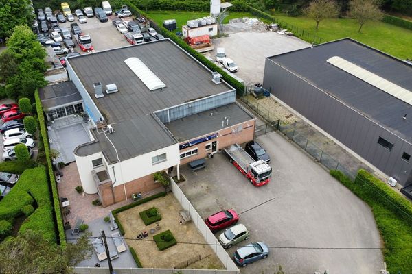 Bedrijfsgebouw
                            te koop in Heusden-Zolder