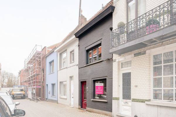 Huis
                                te koop
                                in Kortrijk