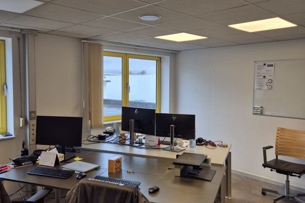 Industrieel te koop / Hasselt