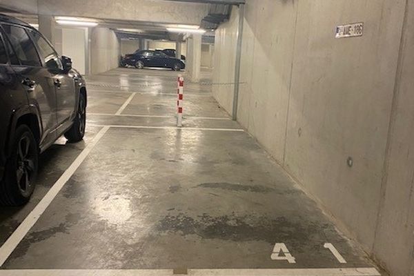 Garage staanplaats
                            te huur in Nieuwpoort
