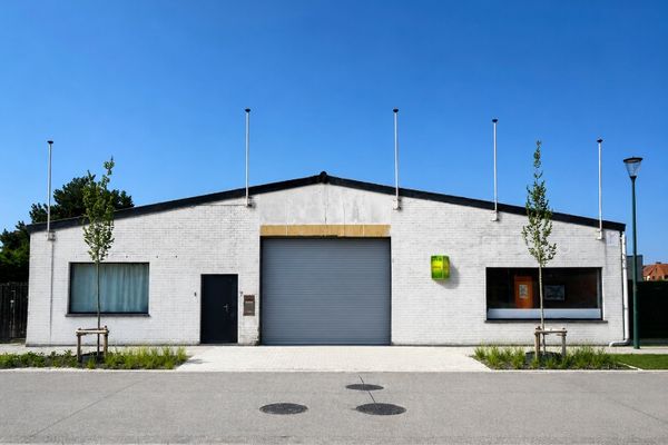 Magazijn
                                te huur in De Panne
