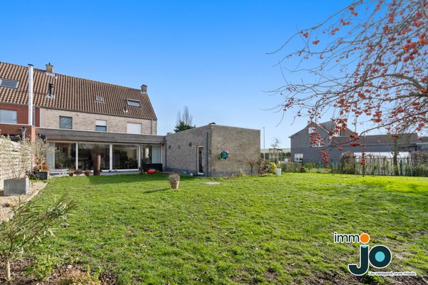 Huis
                                te koop
                                in Leffinge