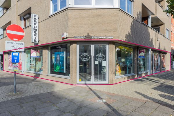 Handelsgelijkvloers
                            te koop in Leopoldsburg