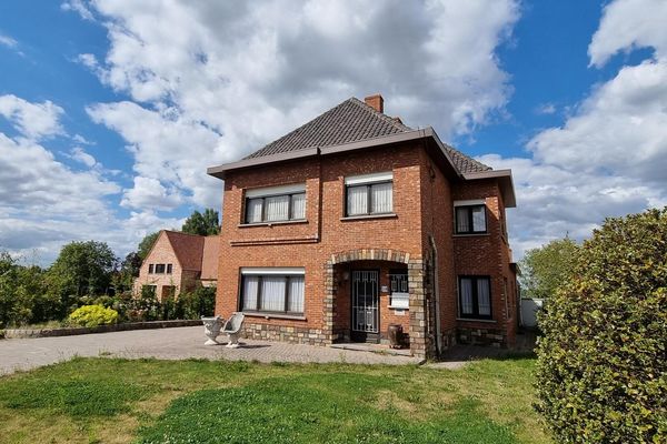 Estate main image